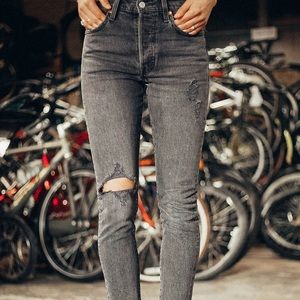 Levi’s 501 jeans in well worn black sz 27 waist